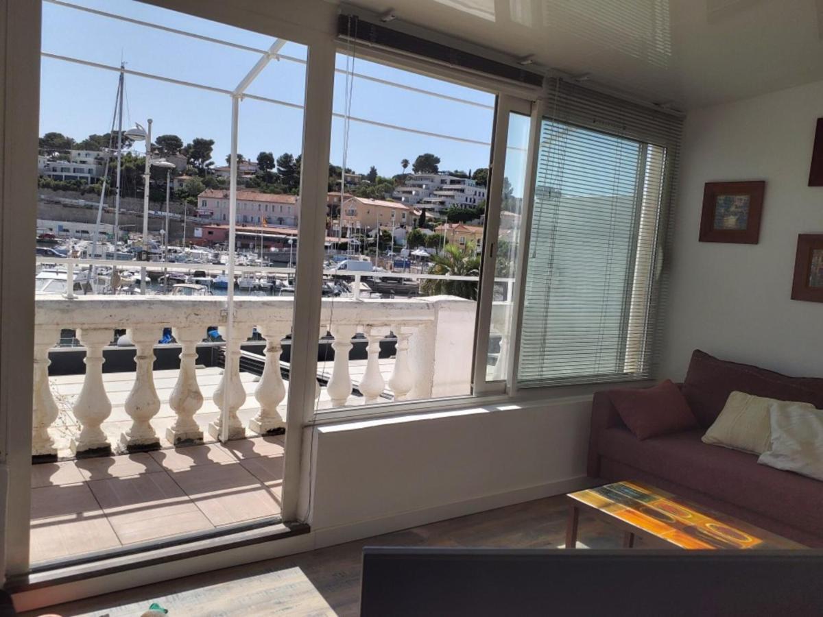 Le Cabanon Revisite Tres Beau T2 Labellise 3 Etoiles De 40M2 Face Au Port De Carry Le Rouet Apartment Bagian luar foto